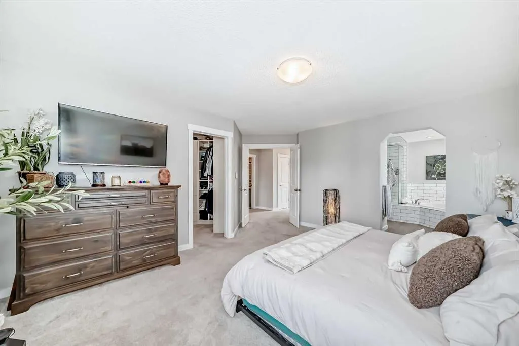 263 Coopers Hill SW
