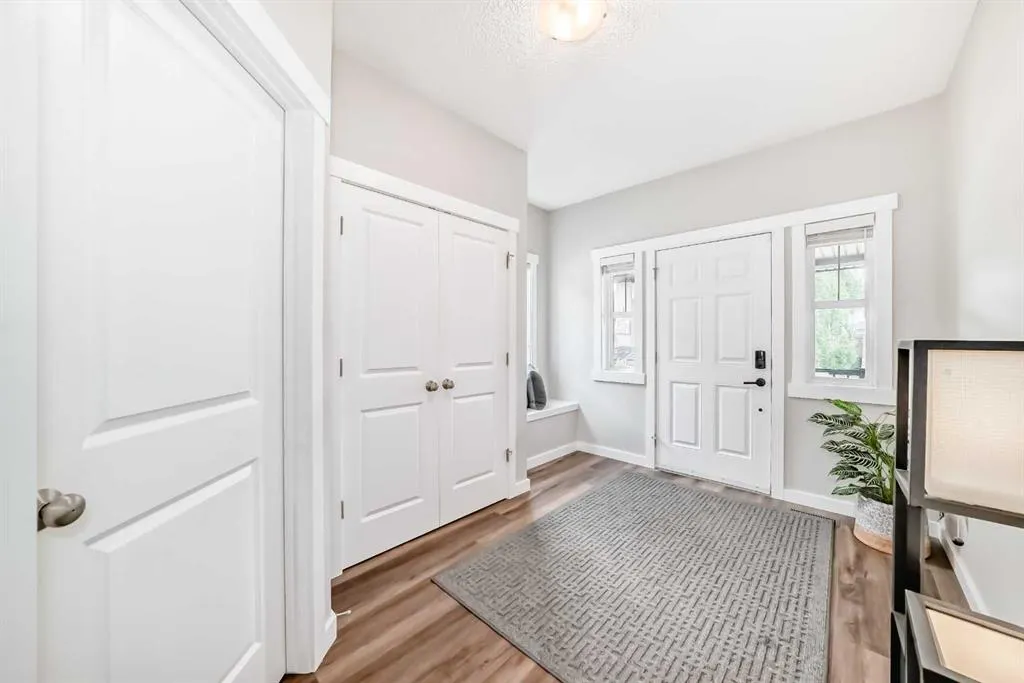 263 Coopers Hill SW