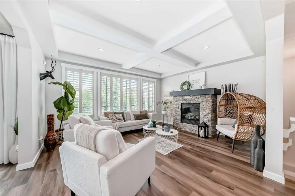 263 Coopers Hill SW