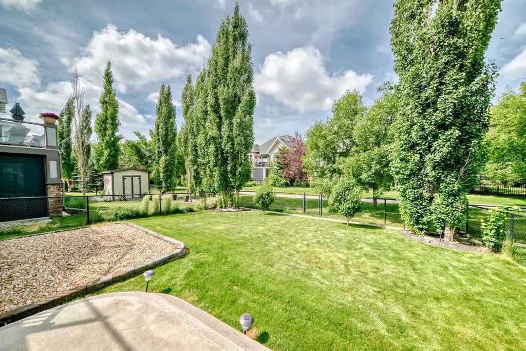 263 Coopers Hill SW