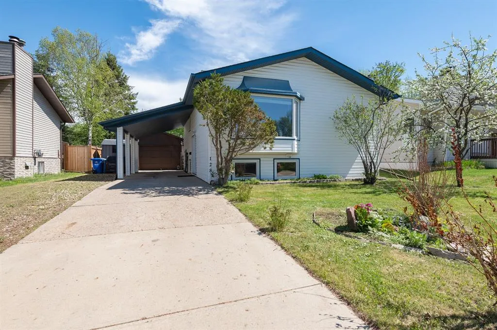 128 Ermine Crescent