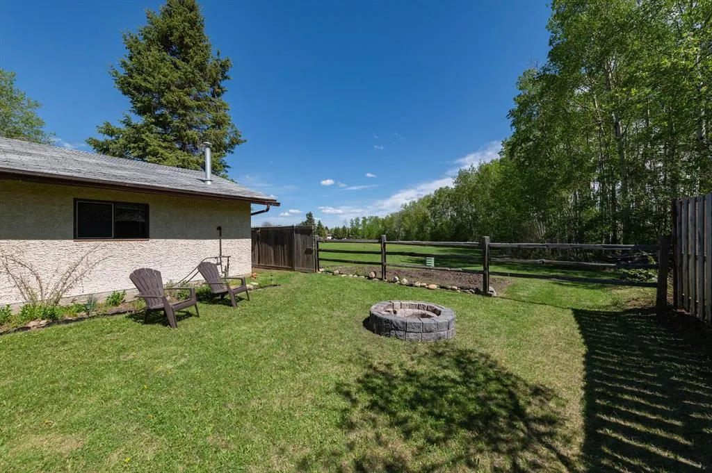 128 Ermine Crescent