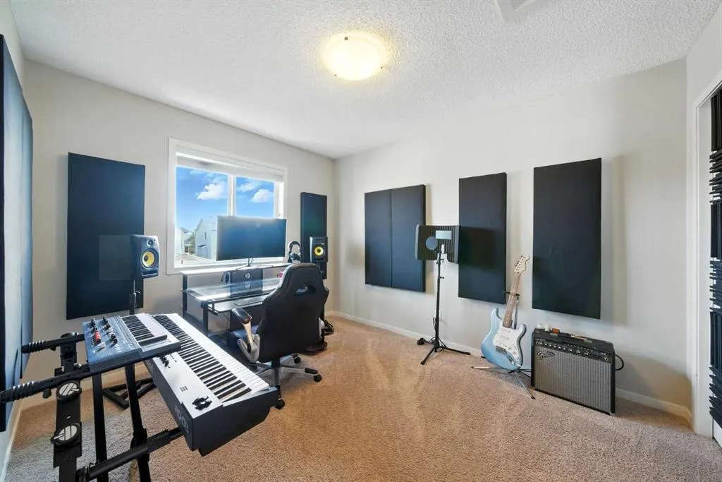 420 Cranberry Circle SE