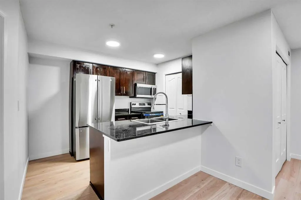 355 Taralake Way NE, #107