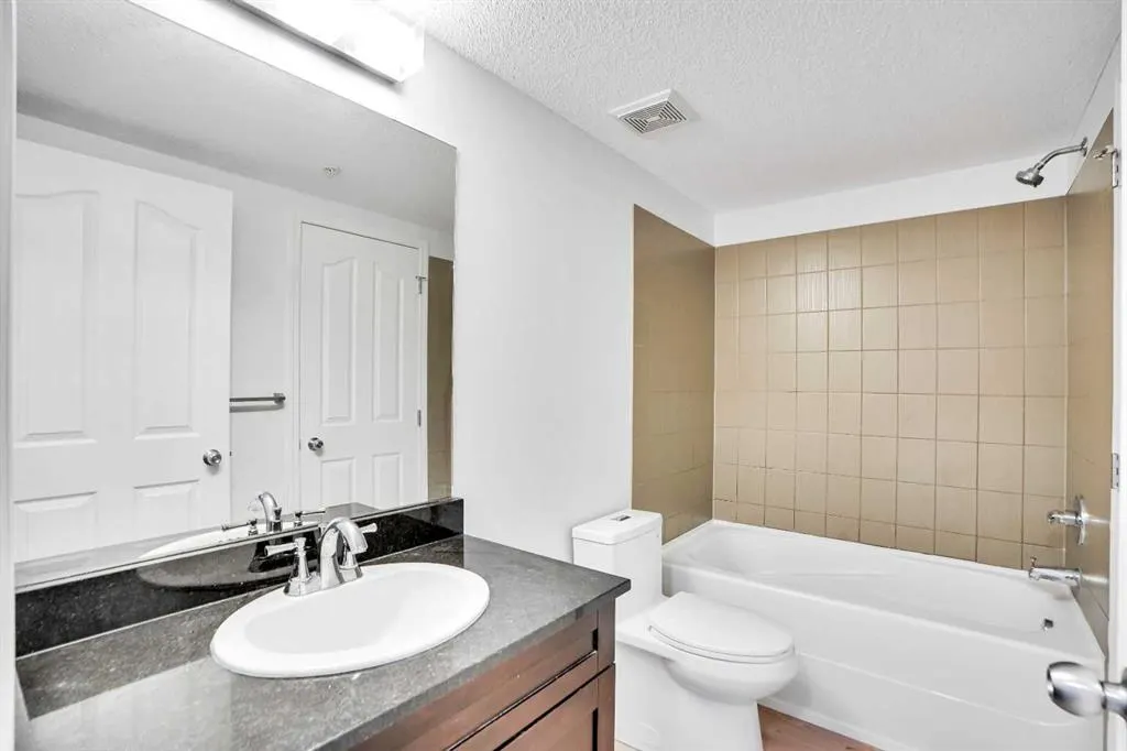 355 Taralake Way NE, #107