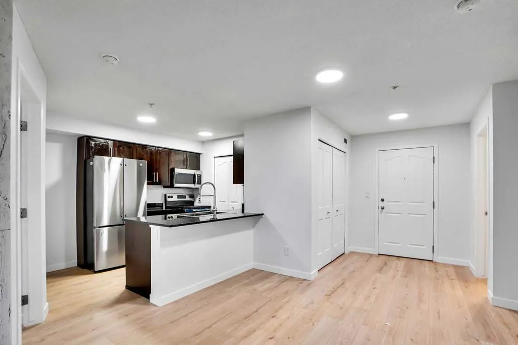355 Taralake Way NE, #107