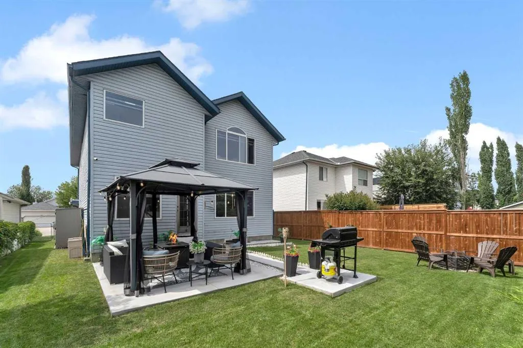 135 West Lakeview Passage