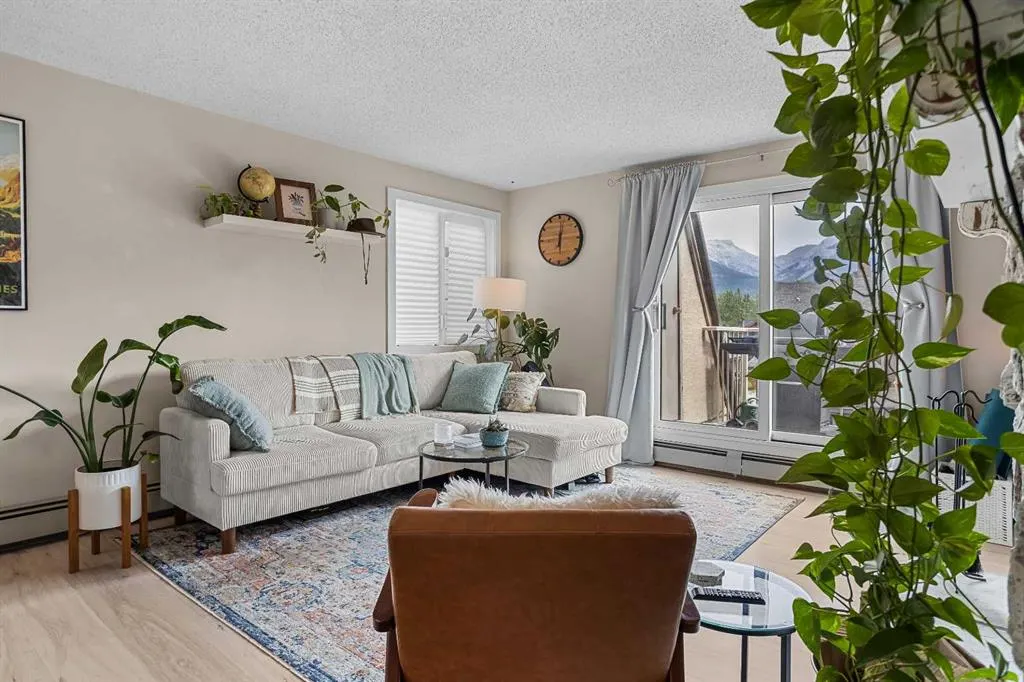 200 Three Sisters Drive, #220