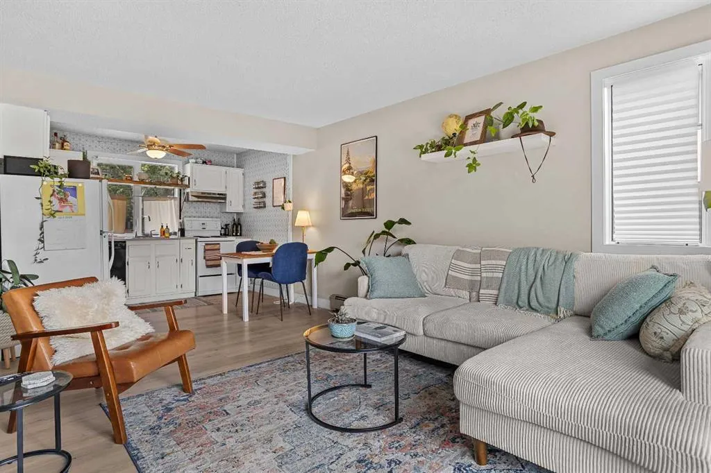 200 Three Sisters Drive, #220