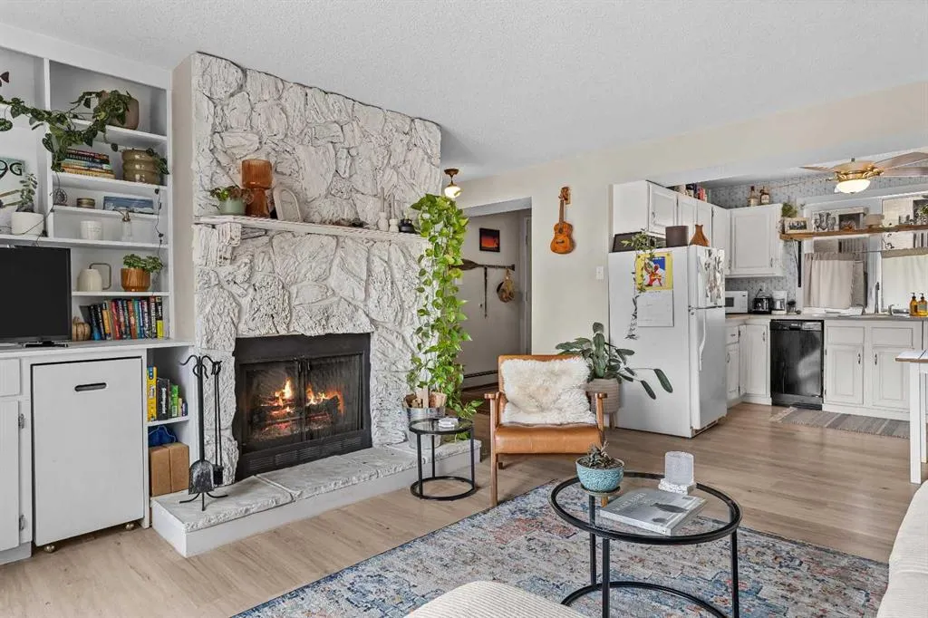 200 Three Sisters Drive, #220