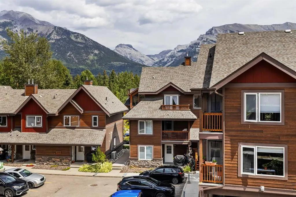 200 Three Sisters Drive, #220