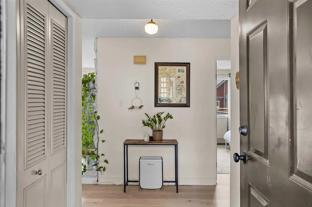 200 Three Sisters Drive, #220