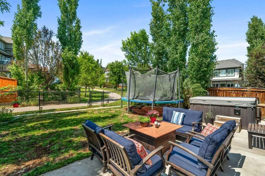 219 Mahogany Landing SE