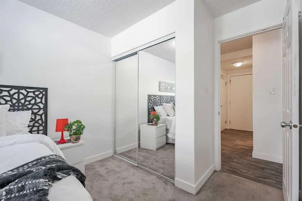 638 Meredith Road NE, #104