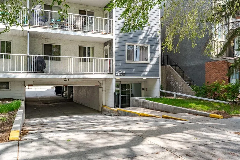 638 Meredith Road NE, #104