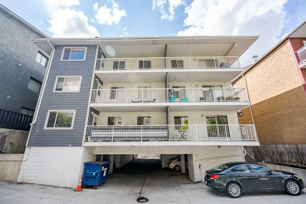 638 Meredith Road NE, #104