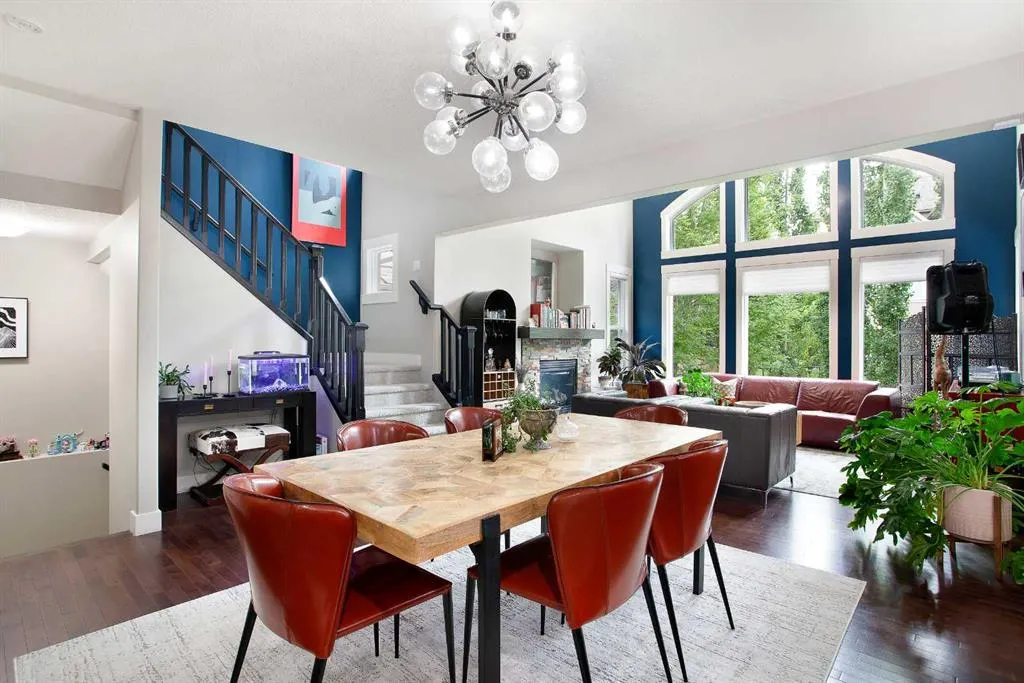 216 Mahogany Bay SE