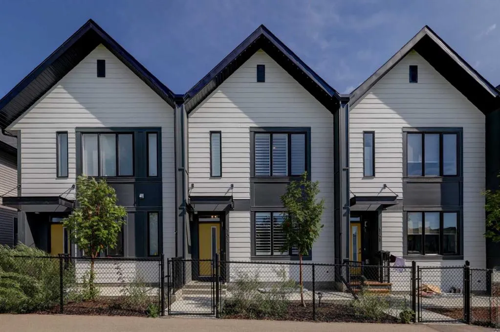 137 South Point Greenway SW