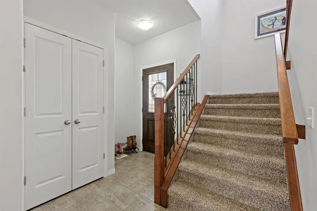 121 Wildrose Green