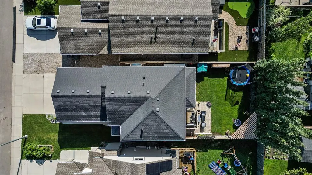 121 Wildrose Green