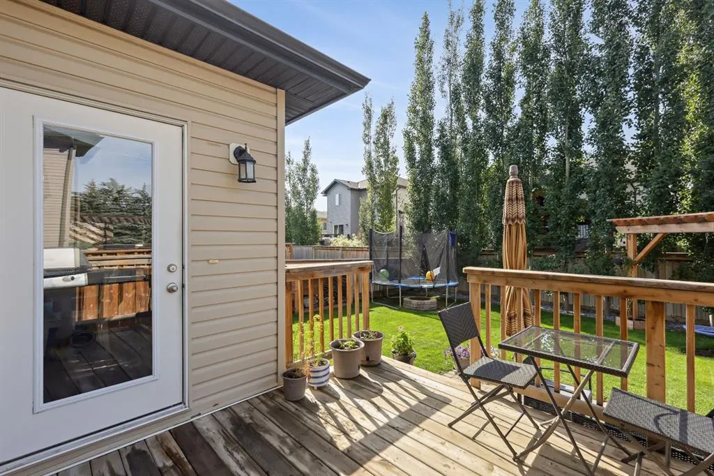 121 Wildrose Green