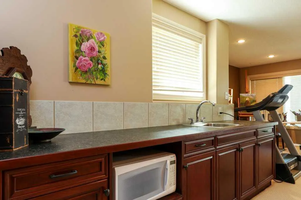 41 Fairmont Terrace S