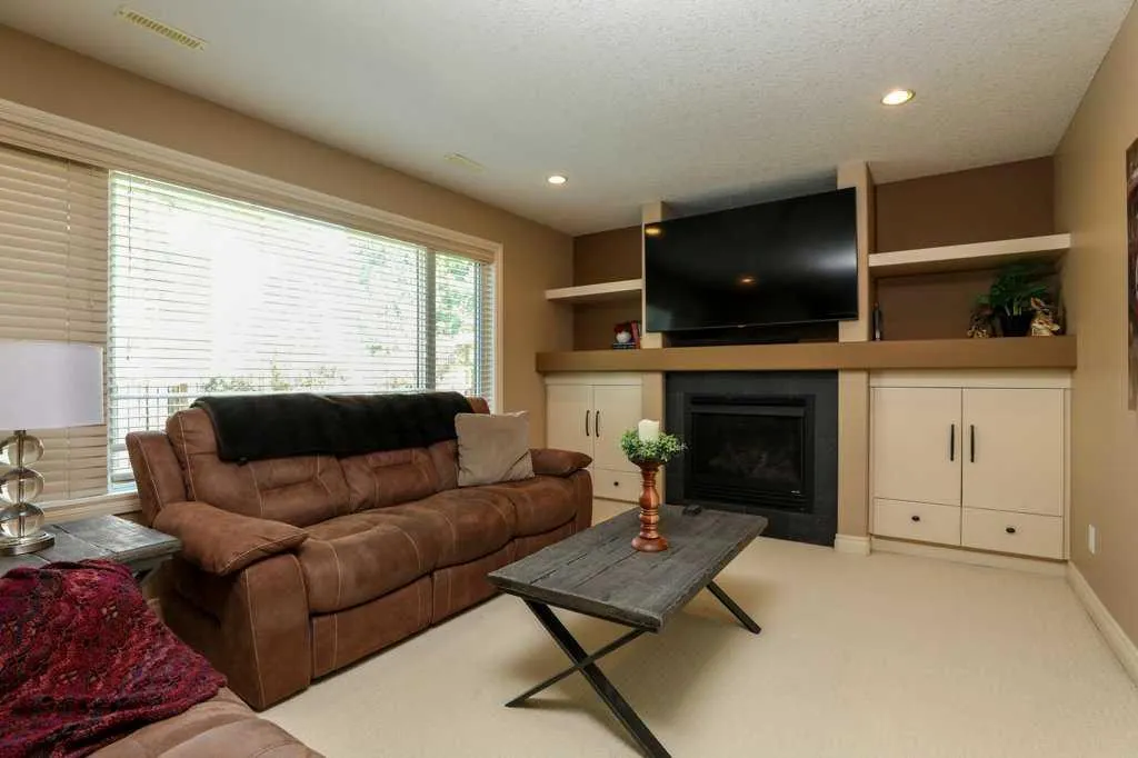 41 Fairmont Terrace S