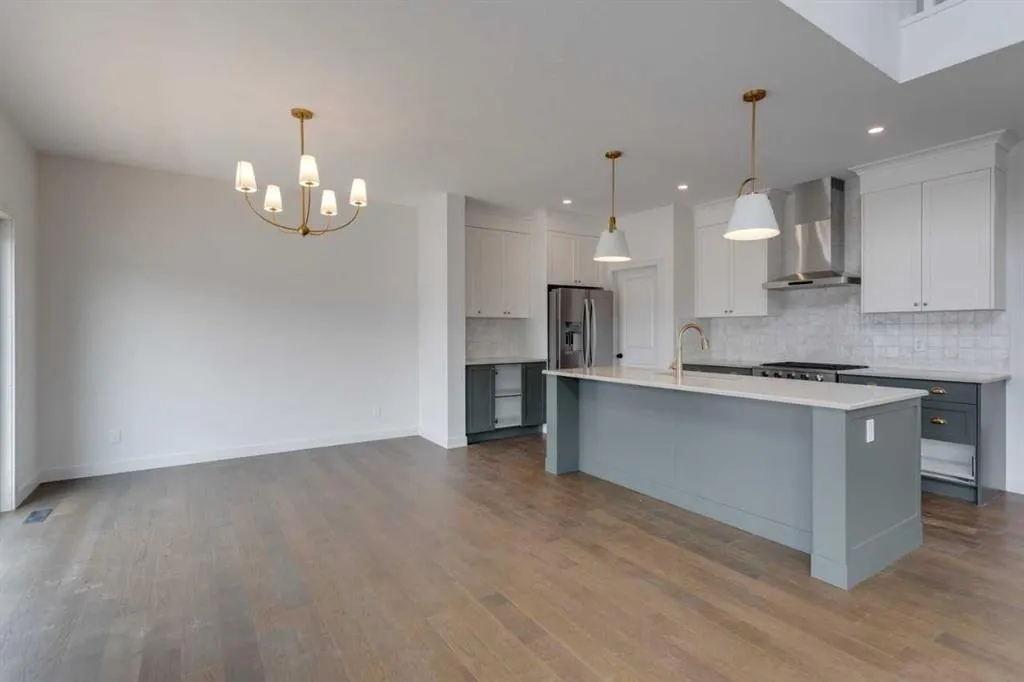 21 Bayview Mews SW