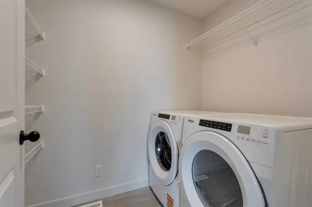 21 Bayview Mews SW