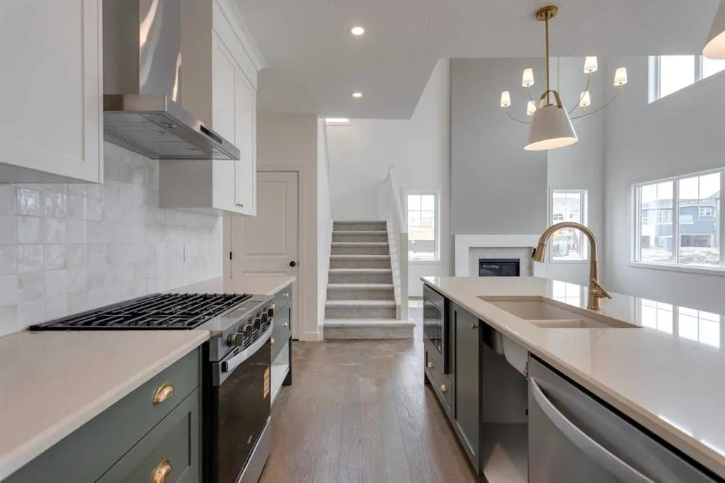 21 Bayview Mews SW