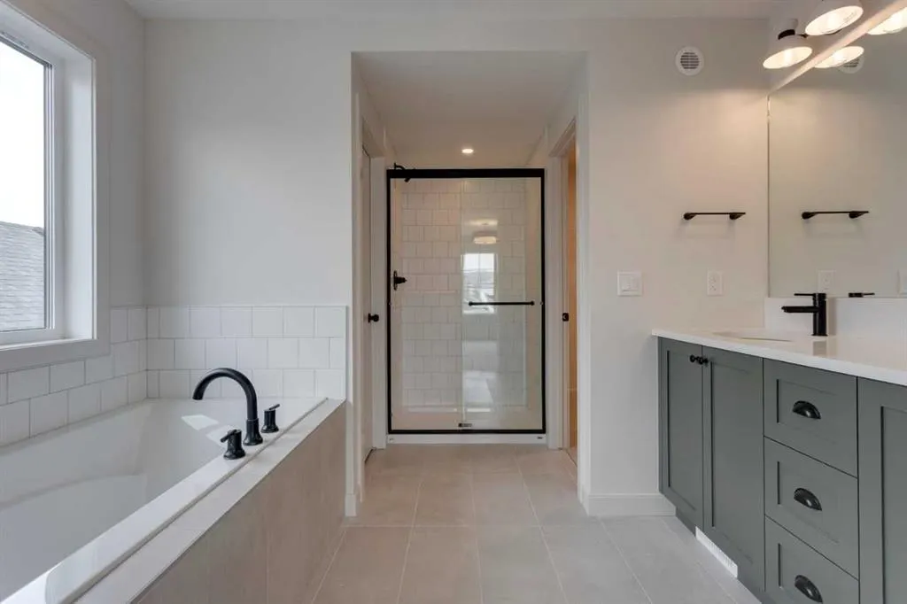 21 Bayview Mews SW