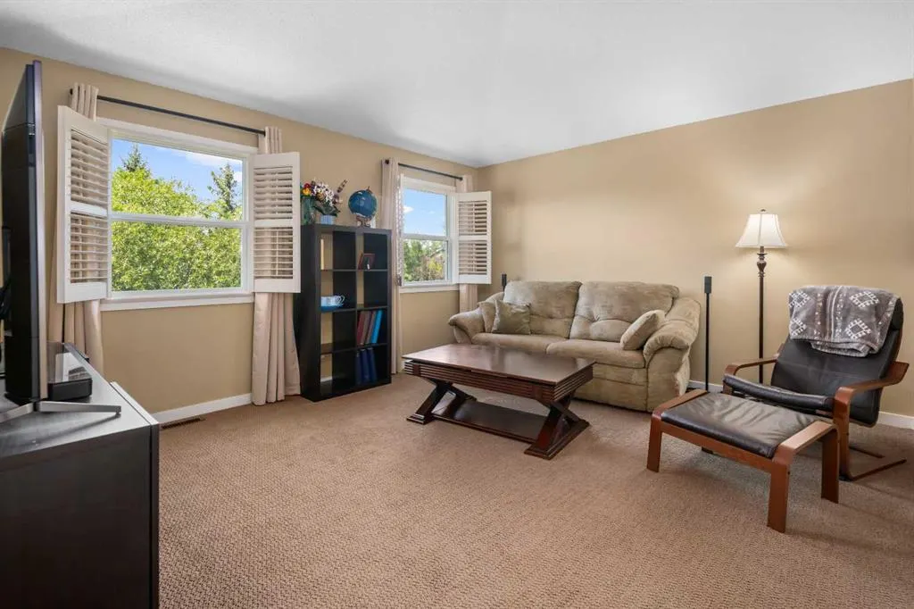 42 Drake Landing Drive