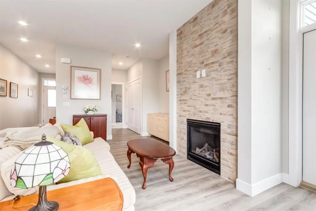 20 Silverado Crest Park SW, #220