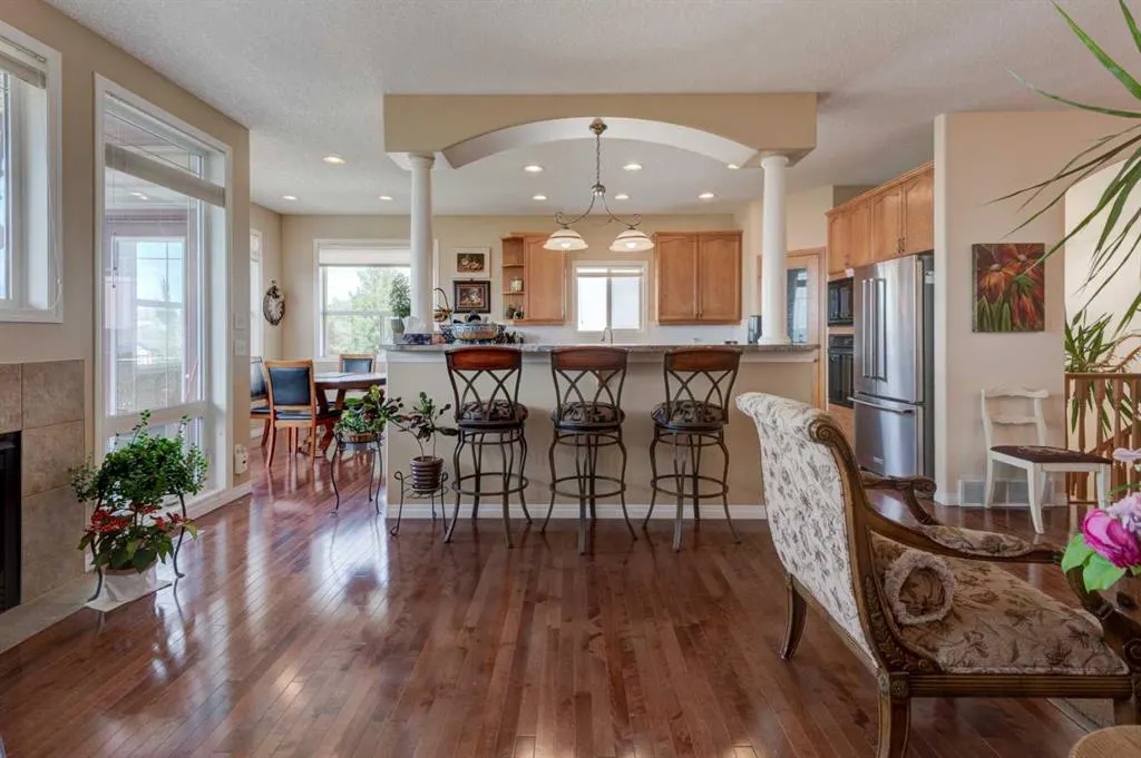 49 Arbour Crest Heights NW