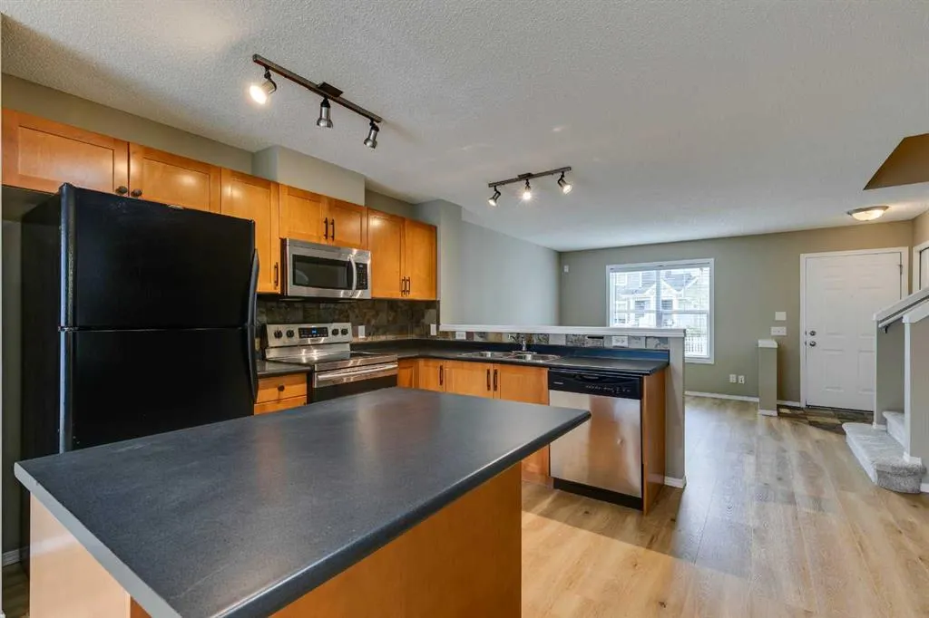 284 Elgin Gardens SE