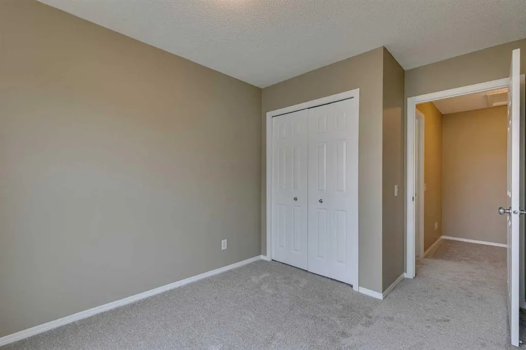 284 Elgin Gardens SE