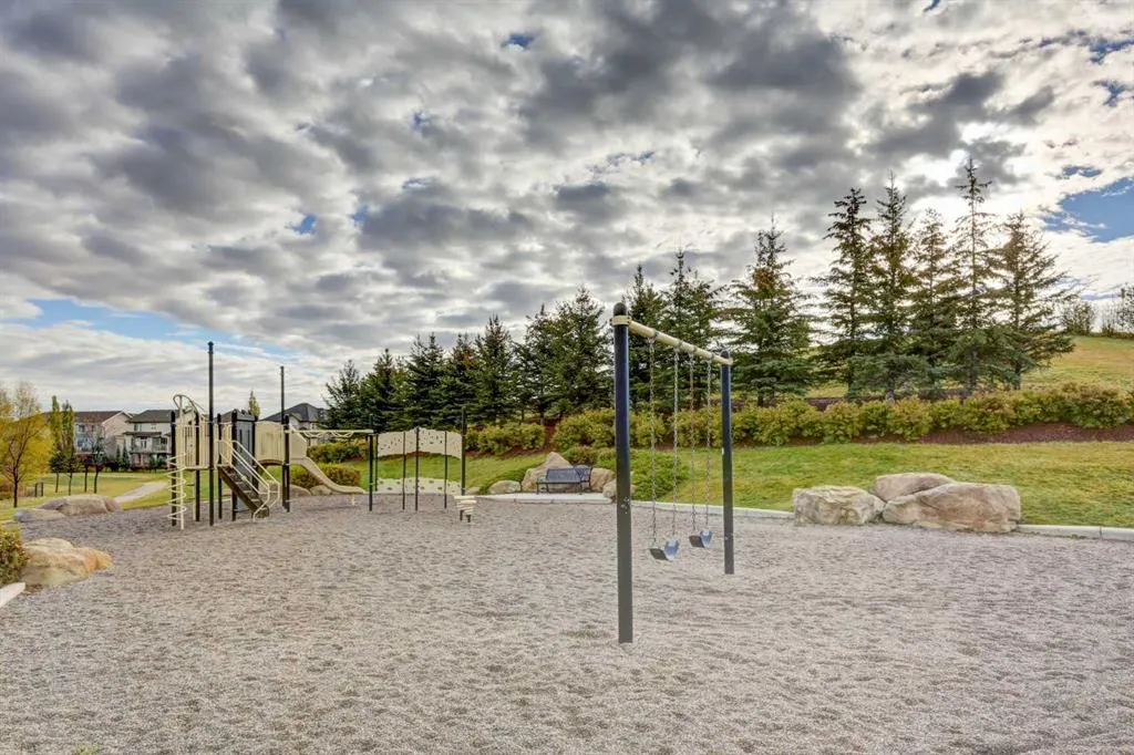284 Elgin Gardens SE