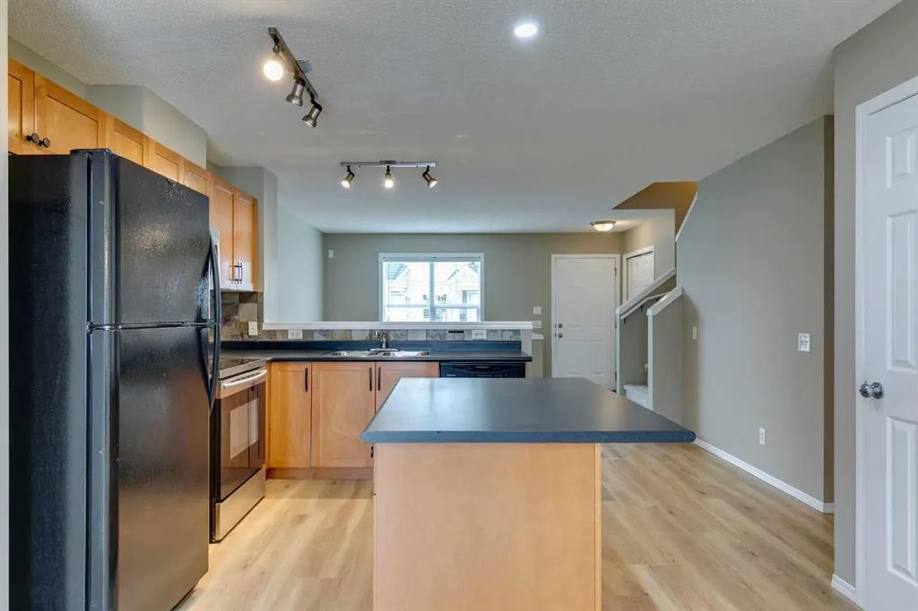 284 Elgin Gardens SE