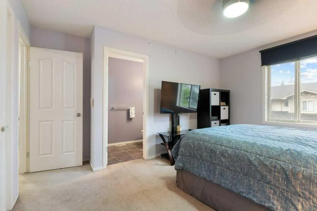 78 Citadel Meadow Gardens NW