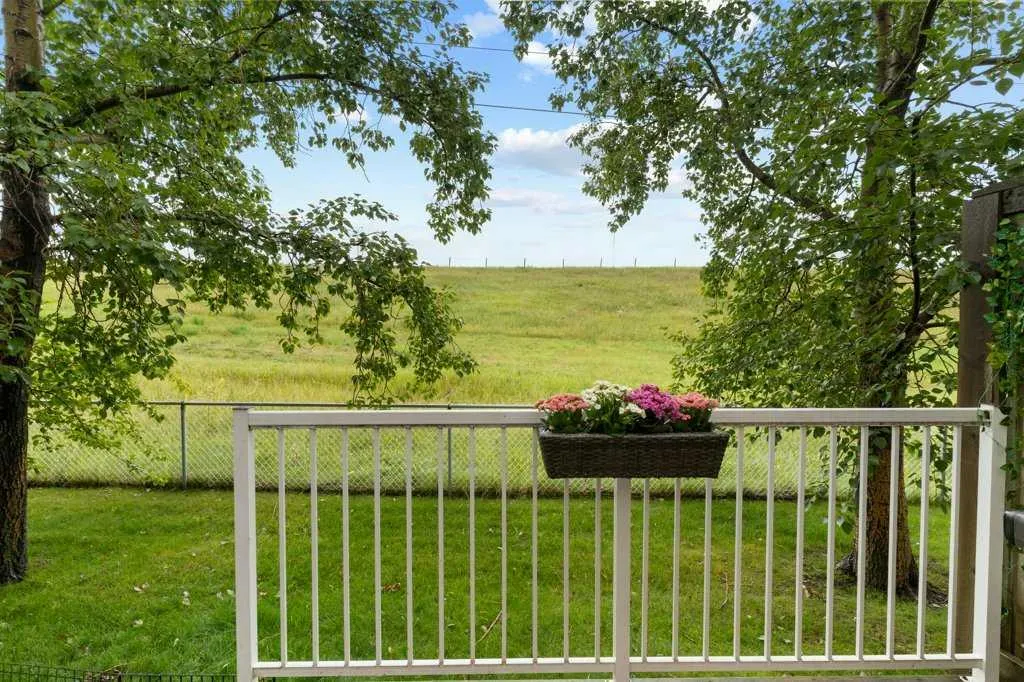 78 Citadel Meadow Gardens NW