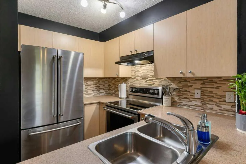 78 Citadel Meadow Gardens NW