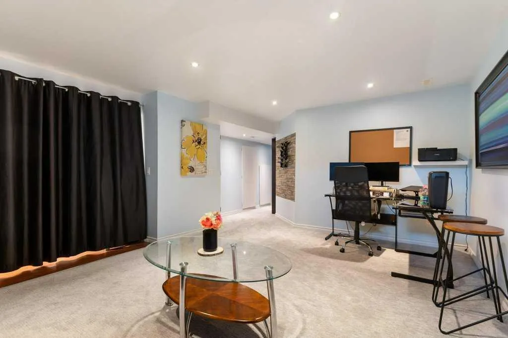 78 Citadel Meadow Gardens NW