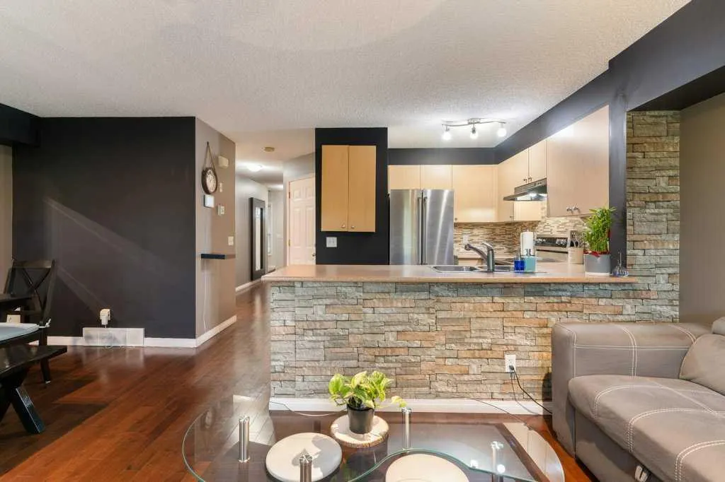 78 Citadel Meadow Gardens NW