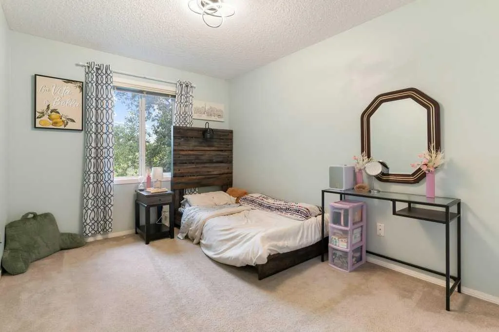 78 Citadel Meadow Gardens NW