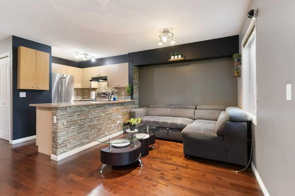 78 Citadel Meadow Gardens NW