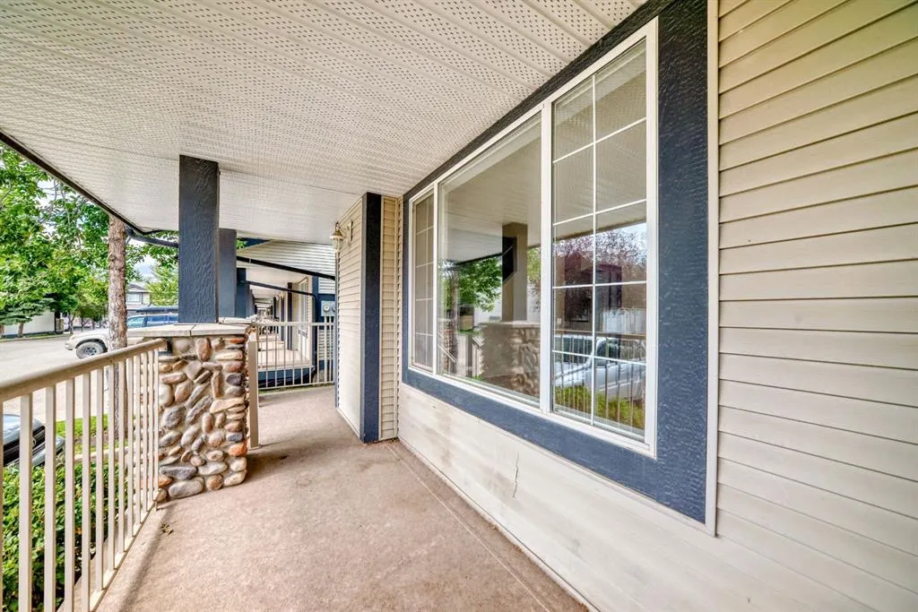 252 Stonemere Place