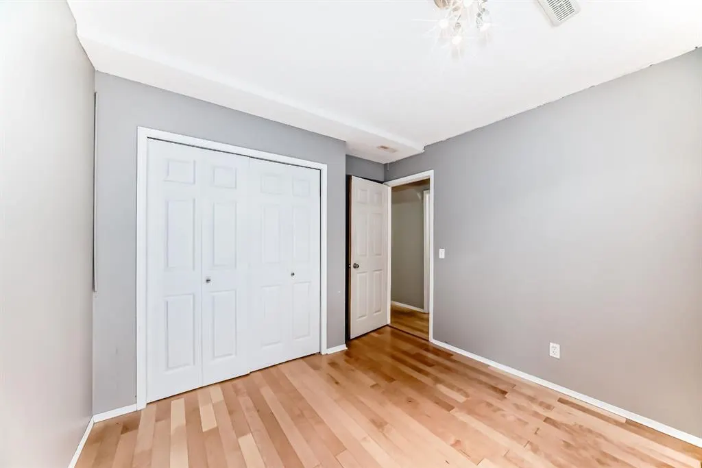 252 Stonemere Place
