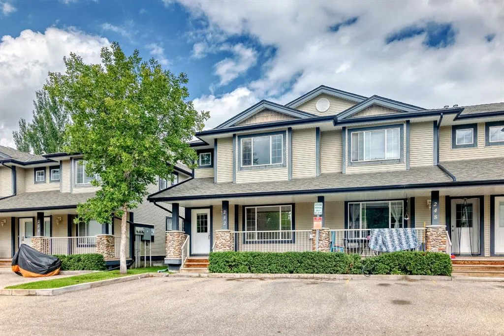252 Stonemere Place