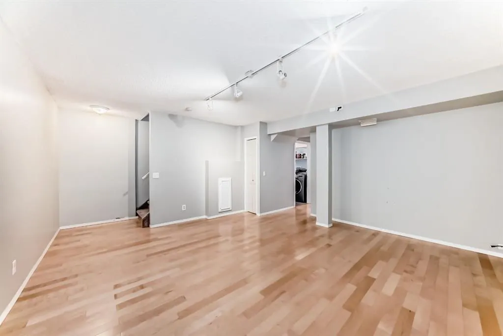252 Stonemere Place