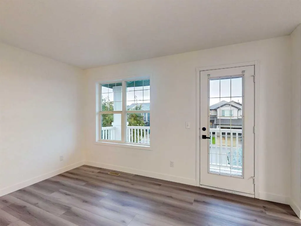 289 Canals Circle SW